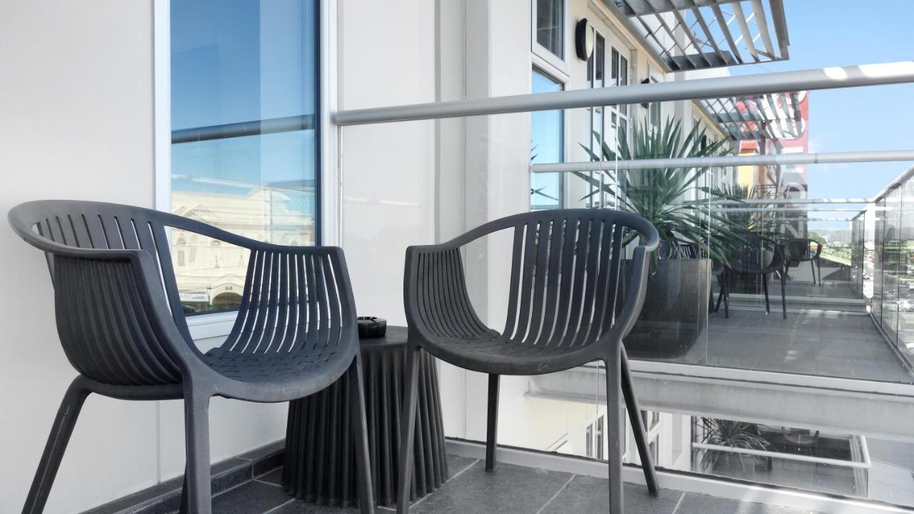 Semaphore Splash Apartments Port Adelaide Экстерьер фото