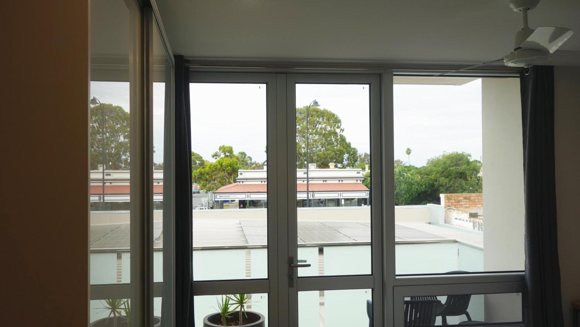 Semaphore Splash Apartments Port Adelaide Экстерьер фото